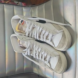 Nike Blazer Mid '77